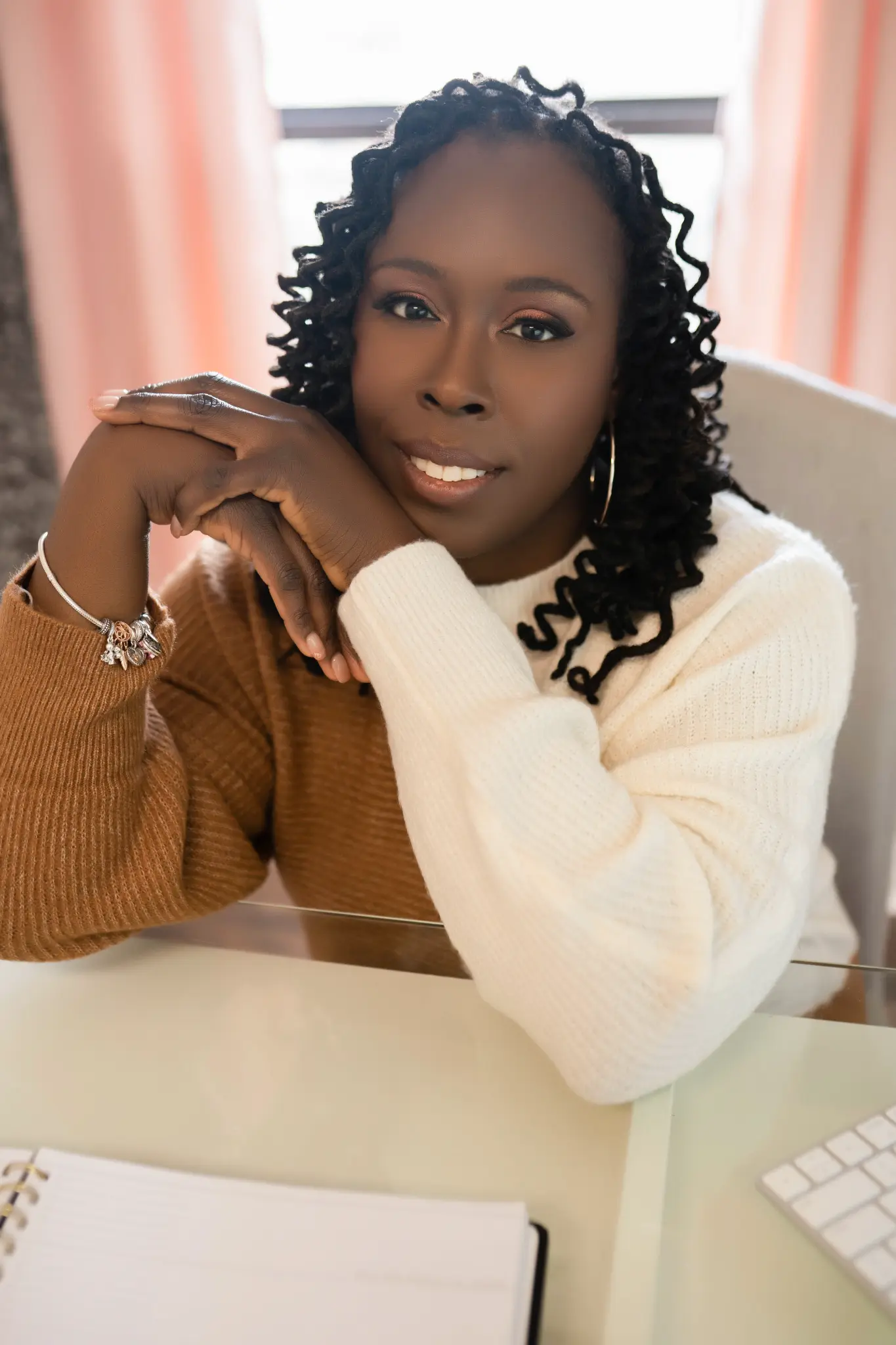 Arisza Hillman, LCSW-S headshot